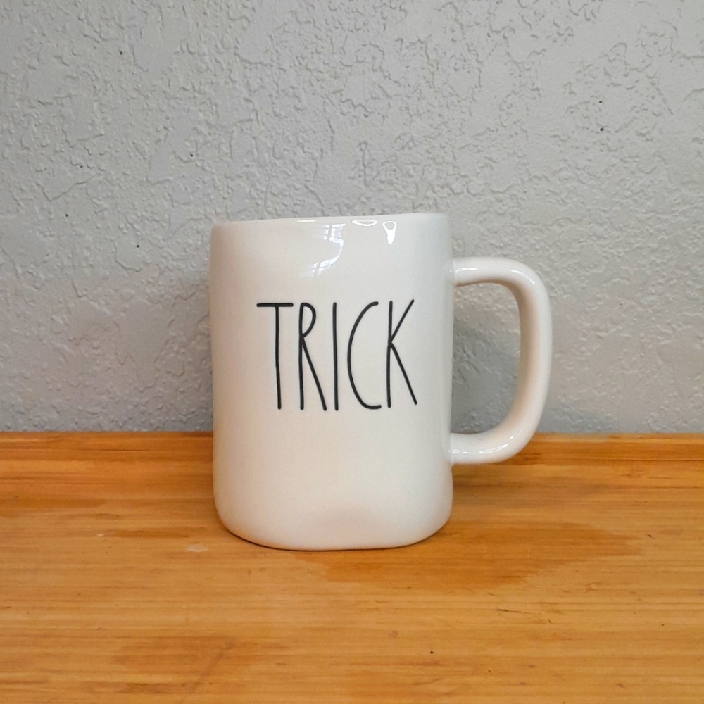 RAE DUNN • Trick Treat • Coffee Mug